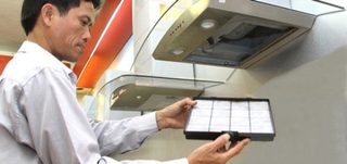 Vệ sinh quạt hút khói bếp định kỳ