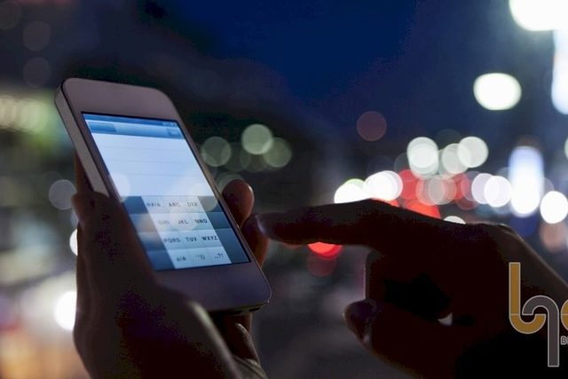 O Smartphone Night Facebook2750x500
